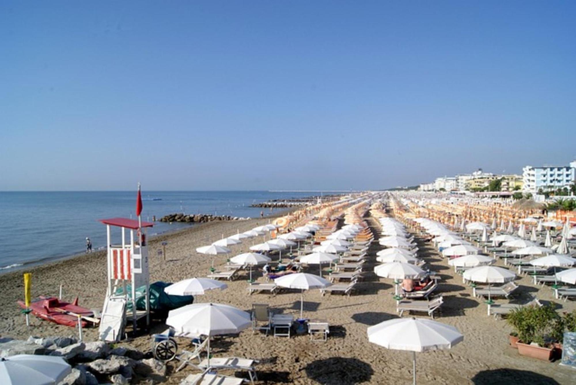 Comfortable Flat Close To The Beach - Beahost Apartment Caorle Luaran gambar